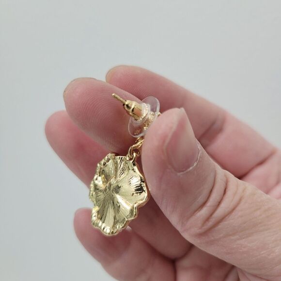 Brand New White Rose With Pearl Earrings - Picture 6 of 7